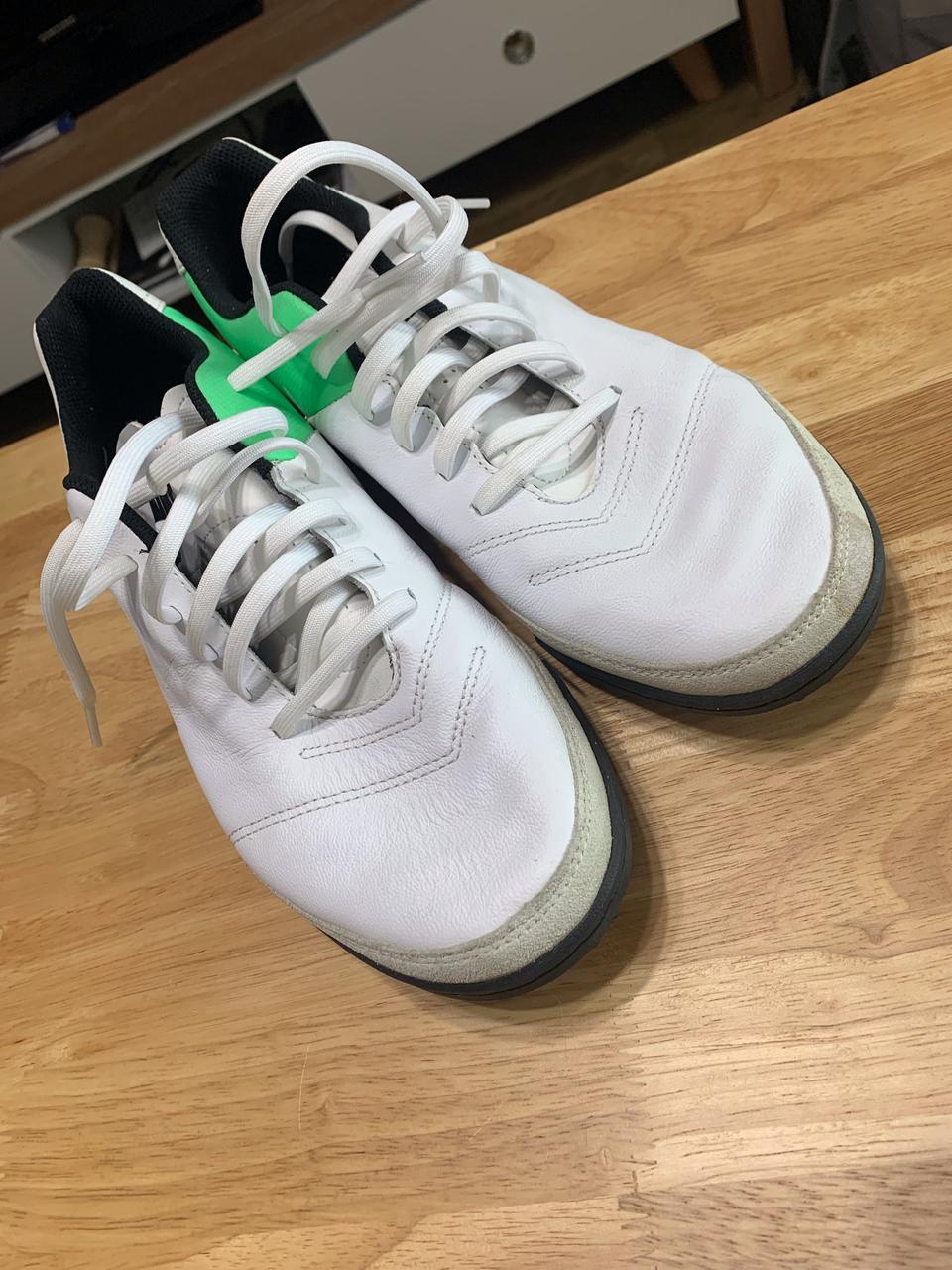 나이키 티엠포6 풋살화 275mm