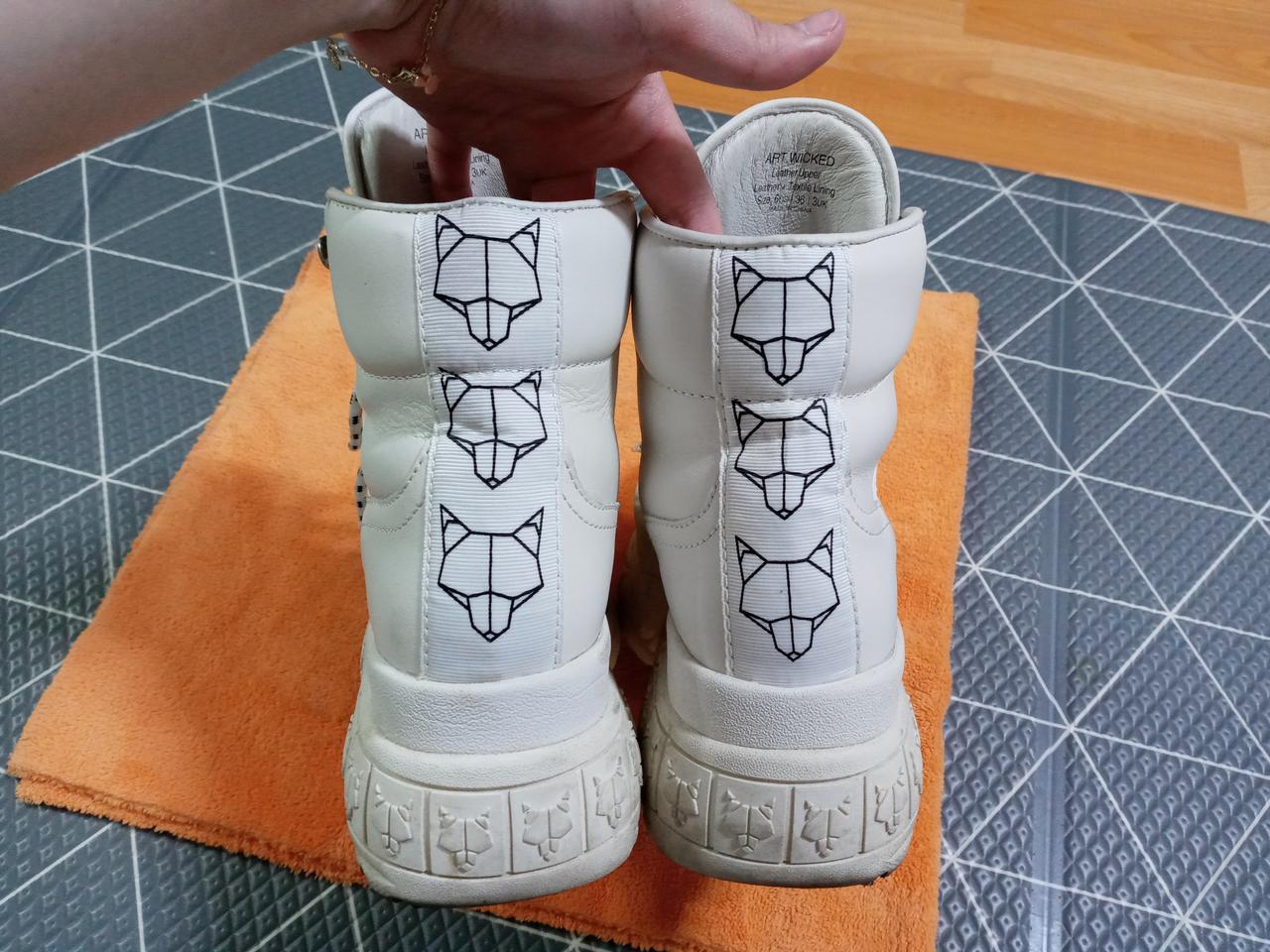 네이키드 울프 하이탑 키높이 운동화 230