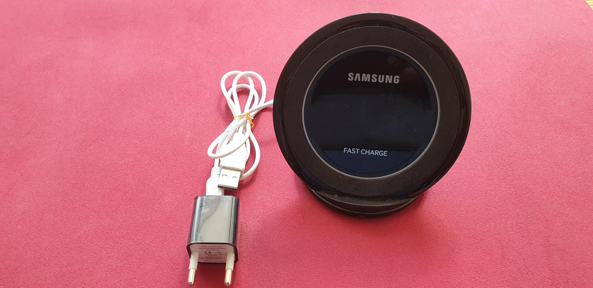 (1만5천원) 삼성 무선고속충전기 EP-NG930