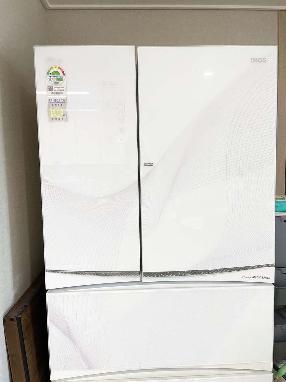 LG 디오스 565L 상칸 냉장냉동고 하칸 김치냉장고