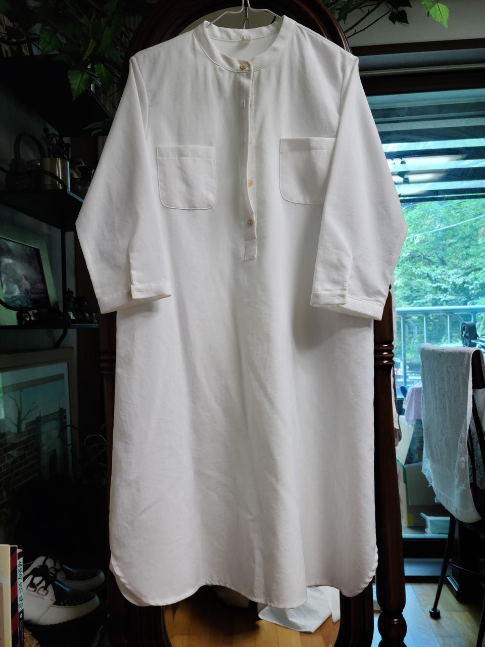 화이트 롱 원피스