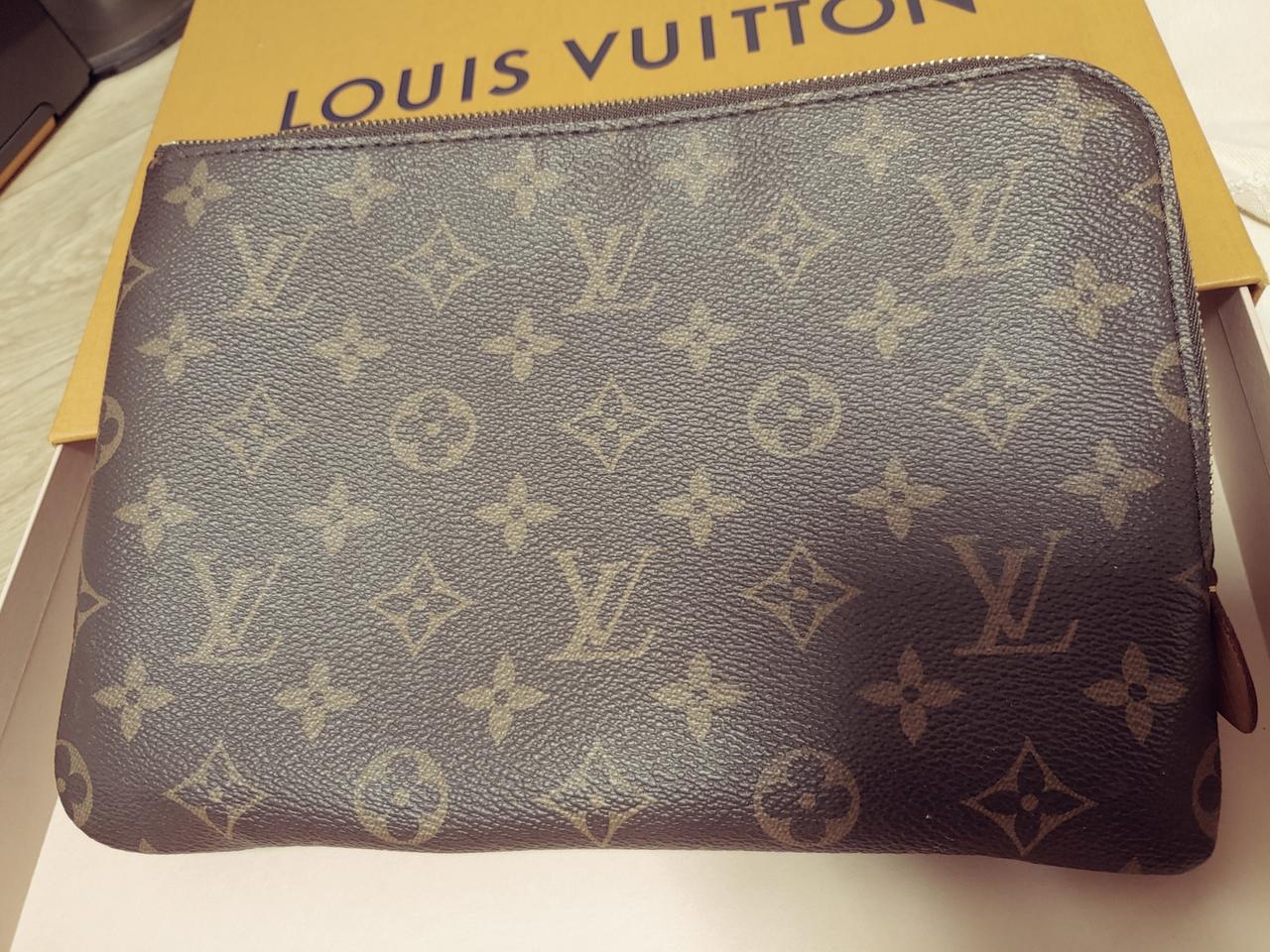 루이비통 클러치백 에띠 에튀 보야주PM