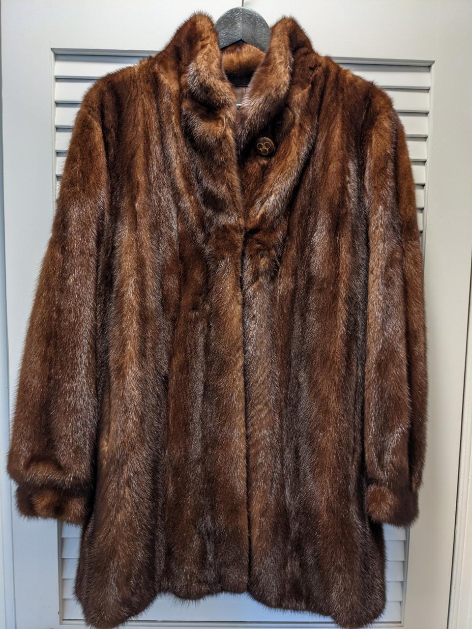 대동모피 풀스킨 밍크코트