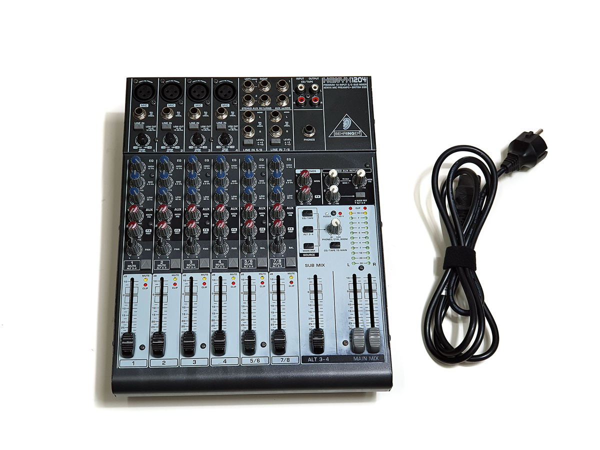 베링거 믹서 XENYX1204  