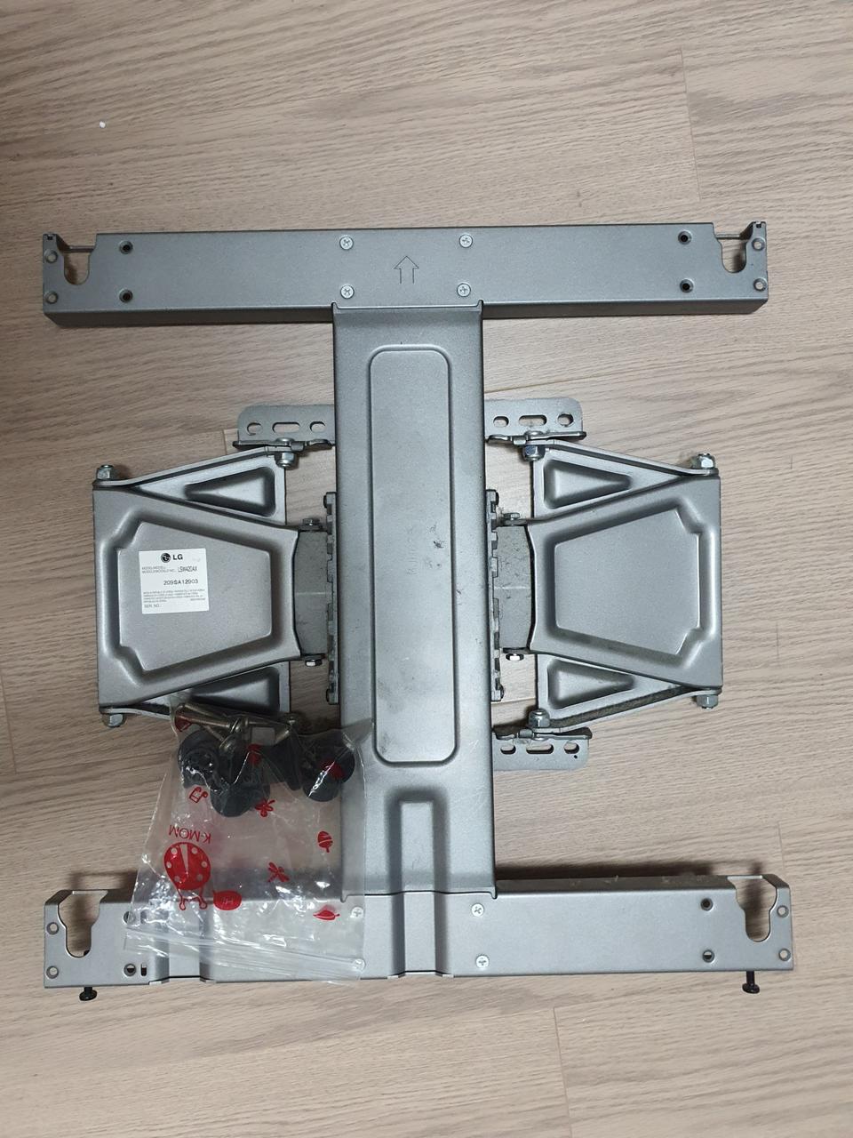 LG 정품 TV벽걸이 거치대 팔아요(lsw420ax)