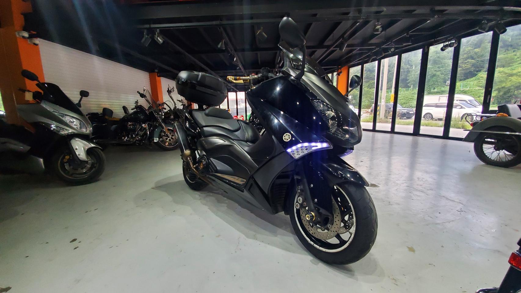 야마하 티맥스530 상태깨끗.2015년 환검완료.