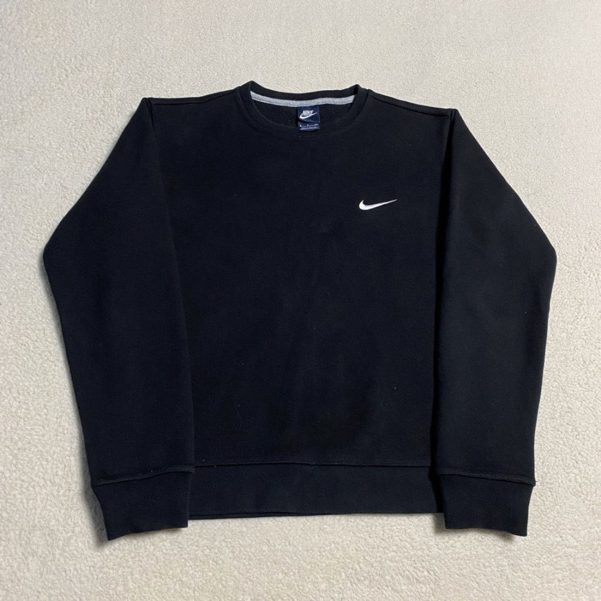 나이키 스우시 맨투맨