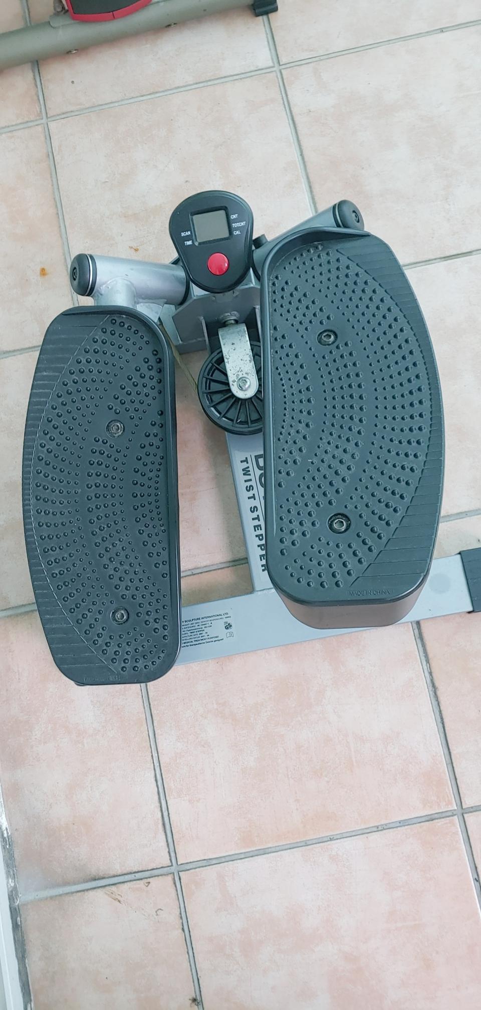 실내자전거.스텝퍼 두개모두팝니다.