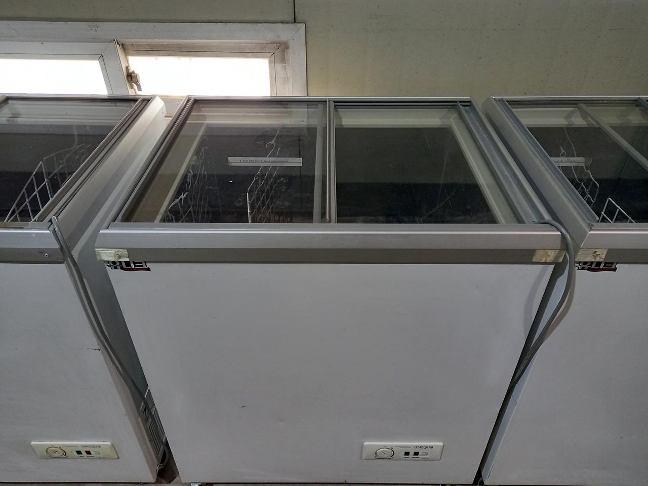 평대 냉동고200리터