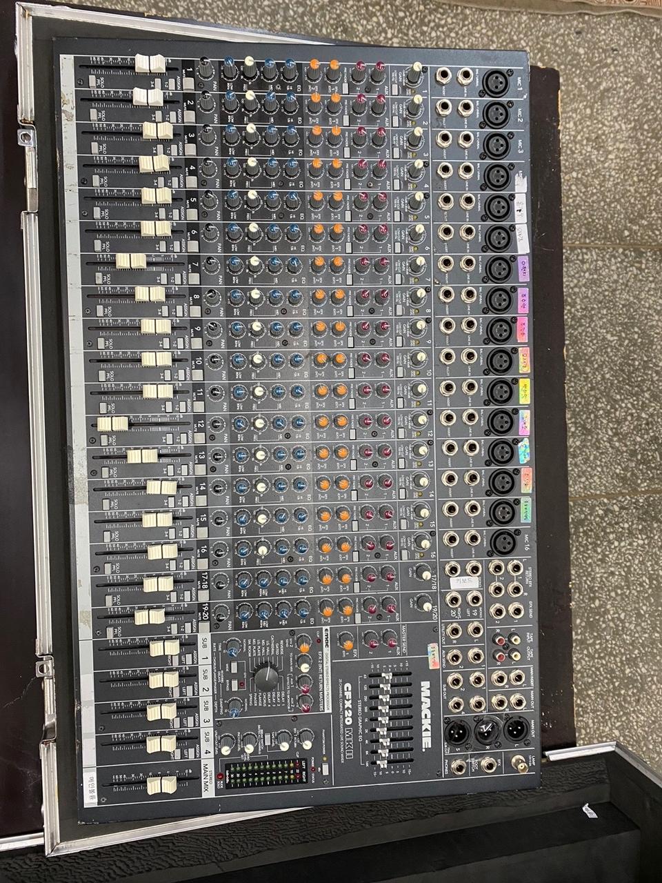 mackie cfx20 mk2 믹서 + 하드케이스포함
