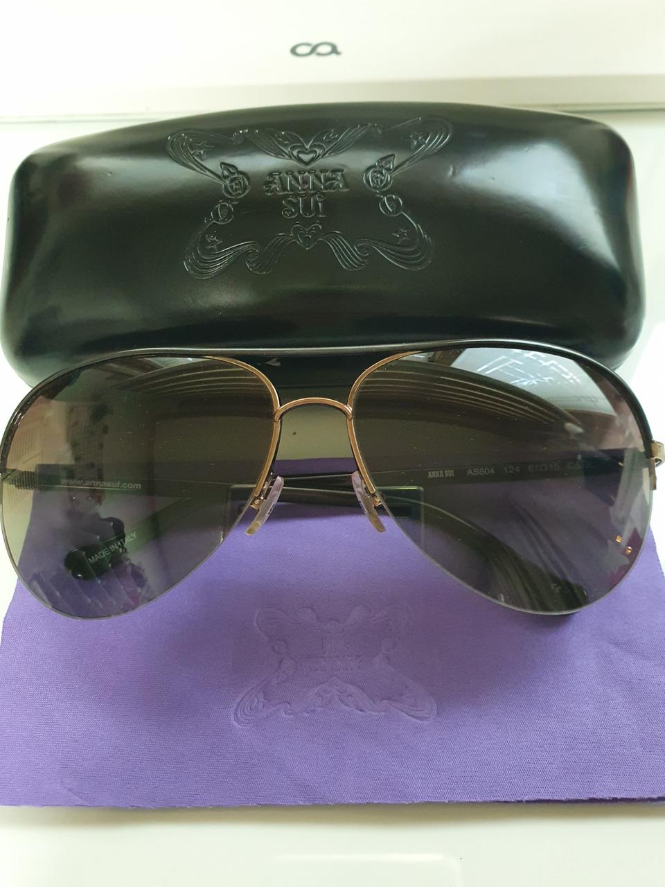 안나수이 선글라스