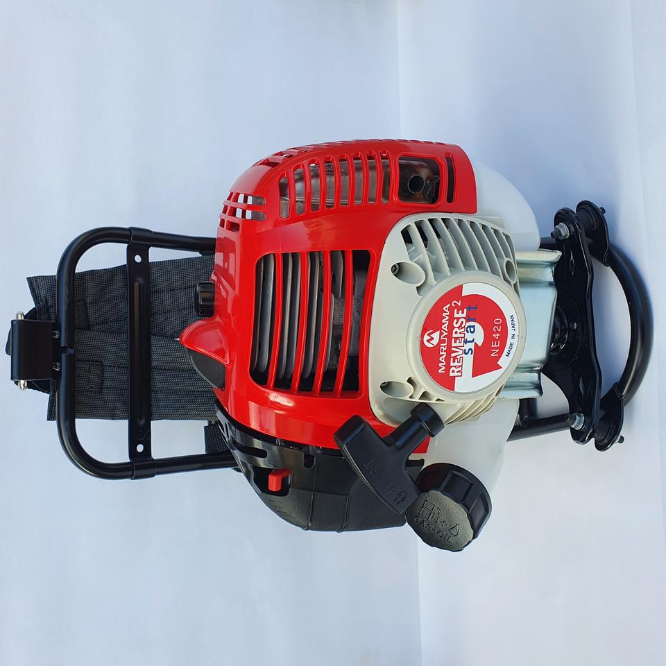 마루야마 최고급 예초기 박스 미개봉 새제품 팝니다. 2싸이클 41.5cc