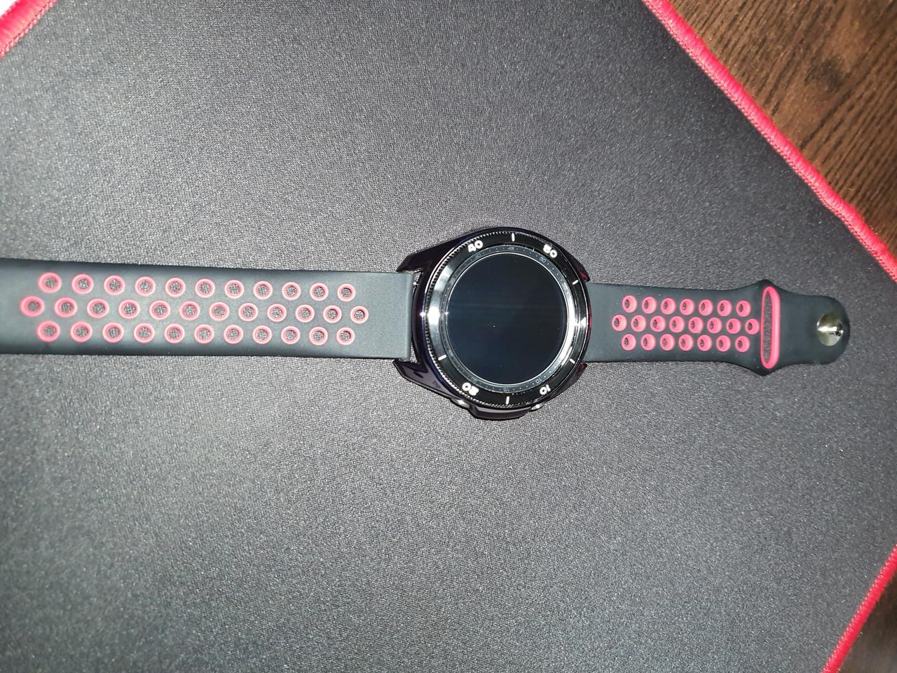 갤럭시 워치3 실버 45mm 팝니다.