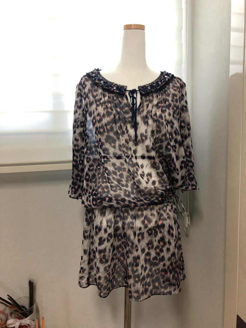 안지크 호피 블라우스