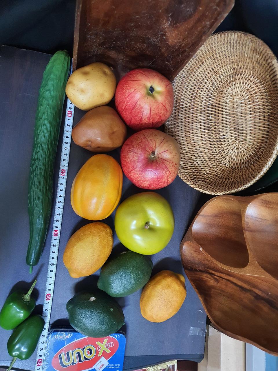 과일,야채모형과 바구니 쟁반