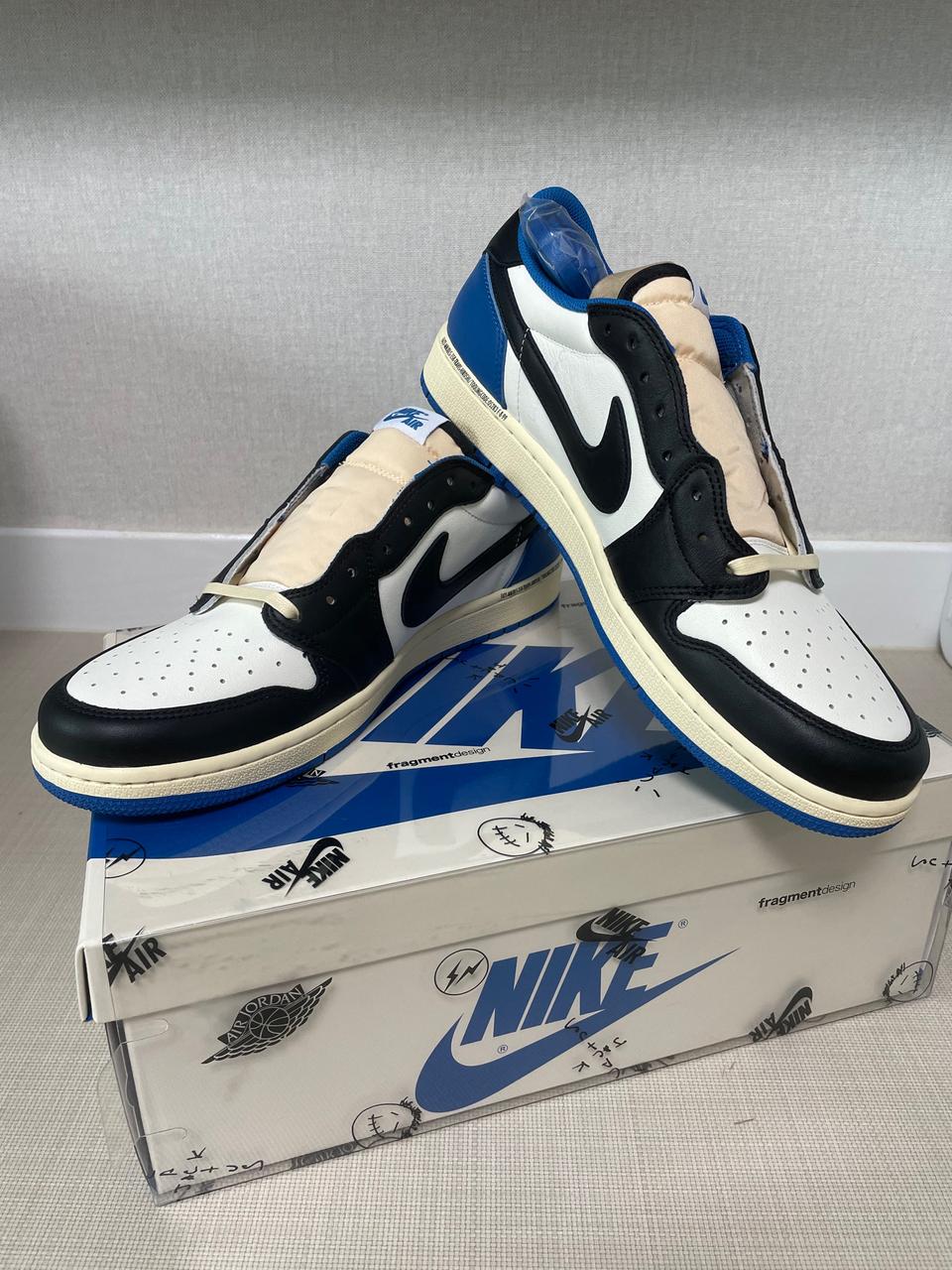 나이키 트래비스스캇 X 프라그먼트 에어조던 1 로우