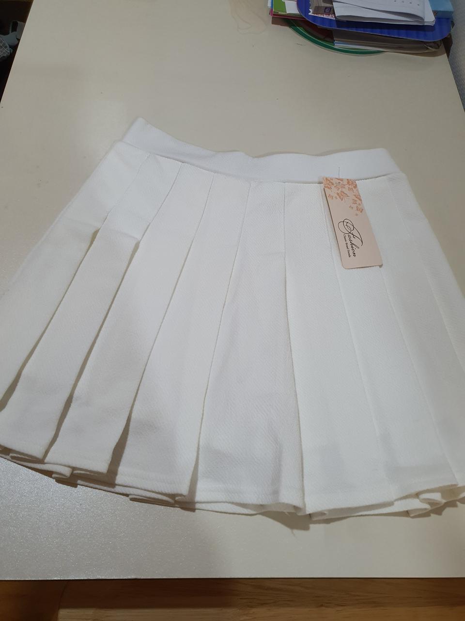 (새상품)화이트 치마바지♡