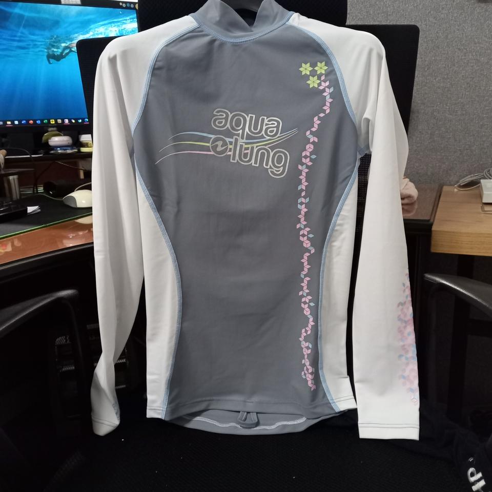 아쿠아렁 래쉬가드 긴팔 여성용, 남성용 새상품