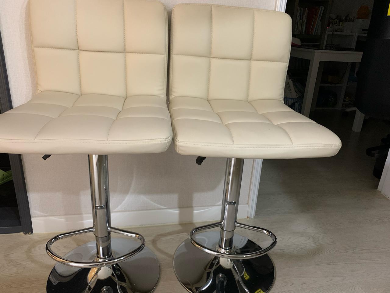 의자2개 판매합니다.