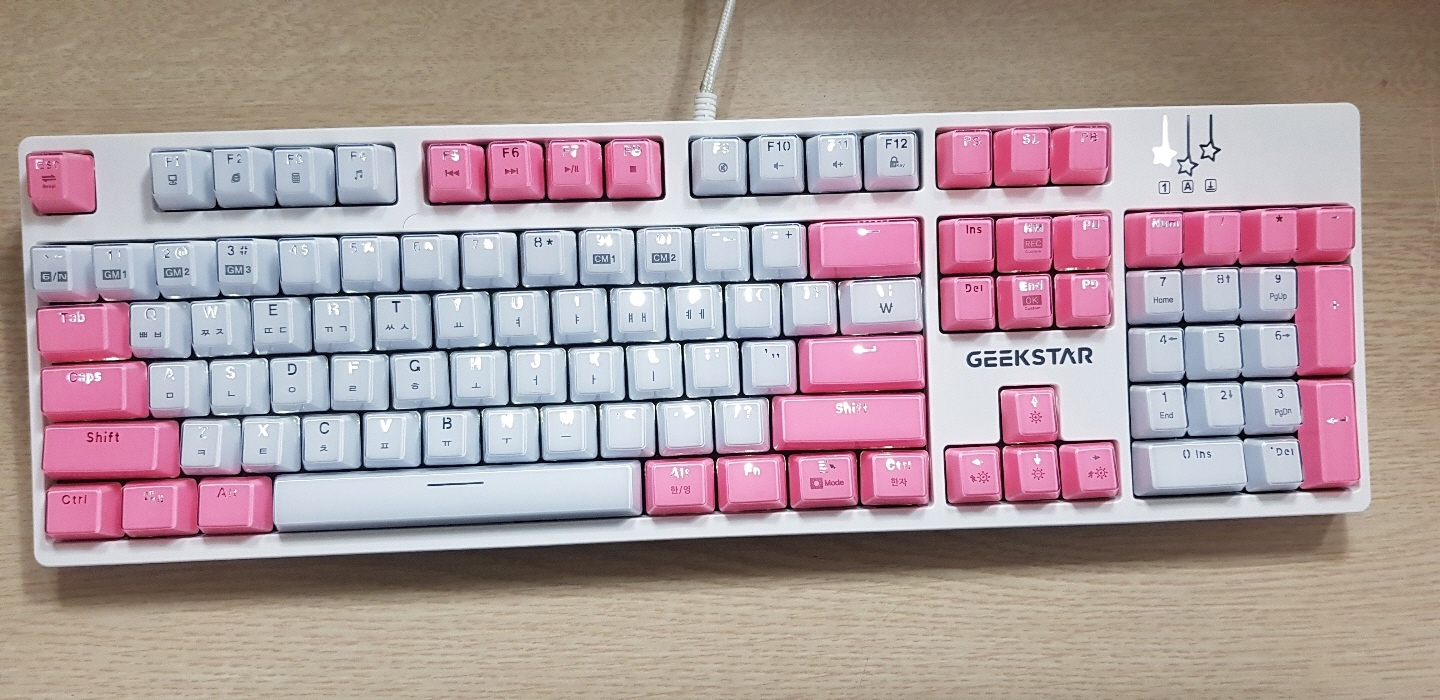 기계식 GEEKSTAR GK802-2 키보드 판매합니다