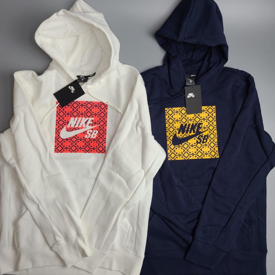 나이키 새상품 SB 하이브리드 스우시 후드티
