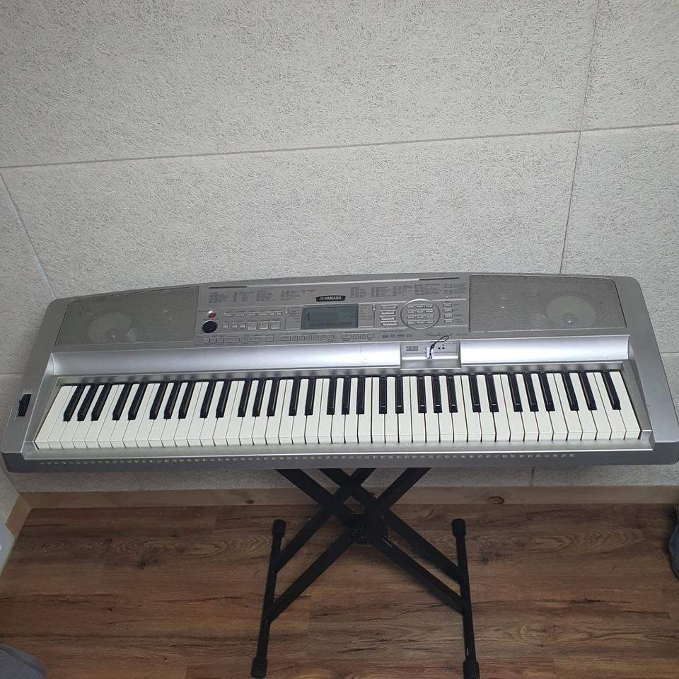 야마하 DGX-300 전자올겐 한국형리듬 추가