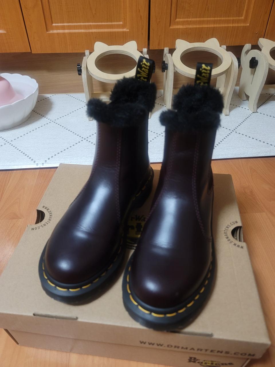 닥터마틴  레어노어