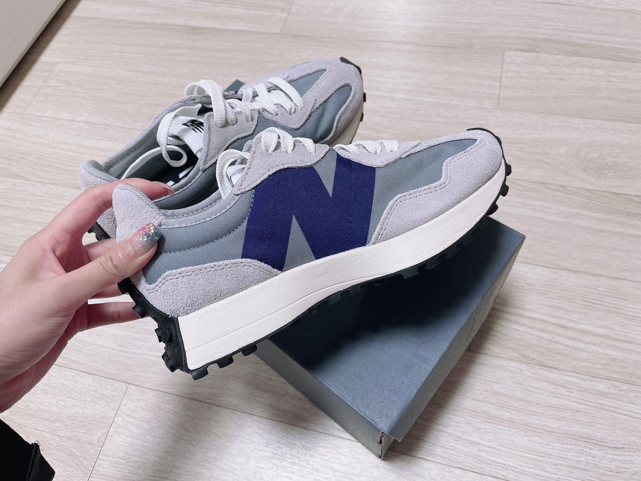 새상품 ! 뉴발란스 327 회보 230 판매해요 ~