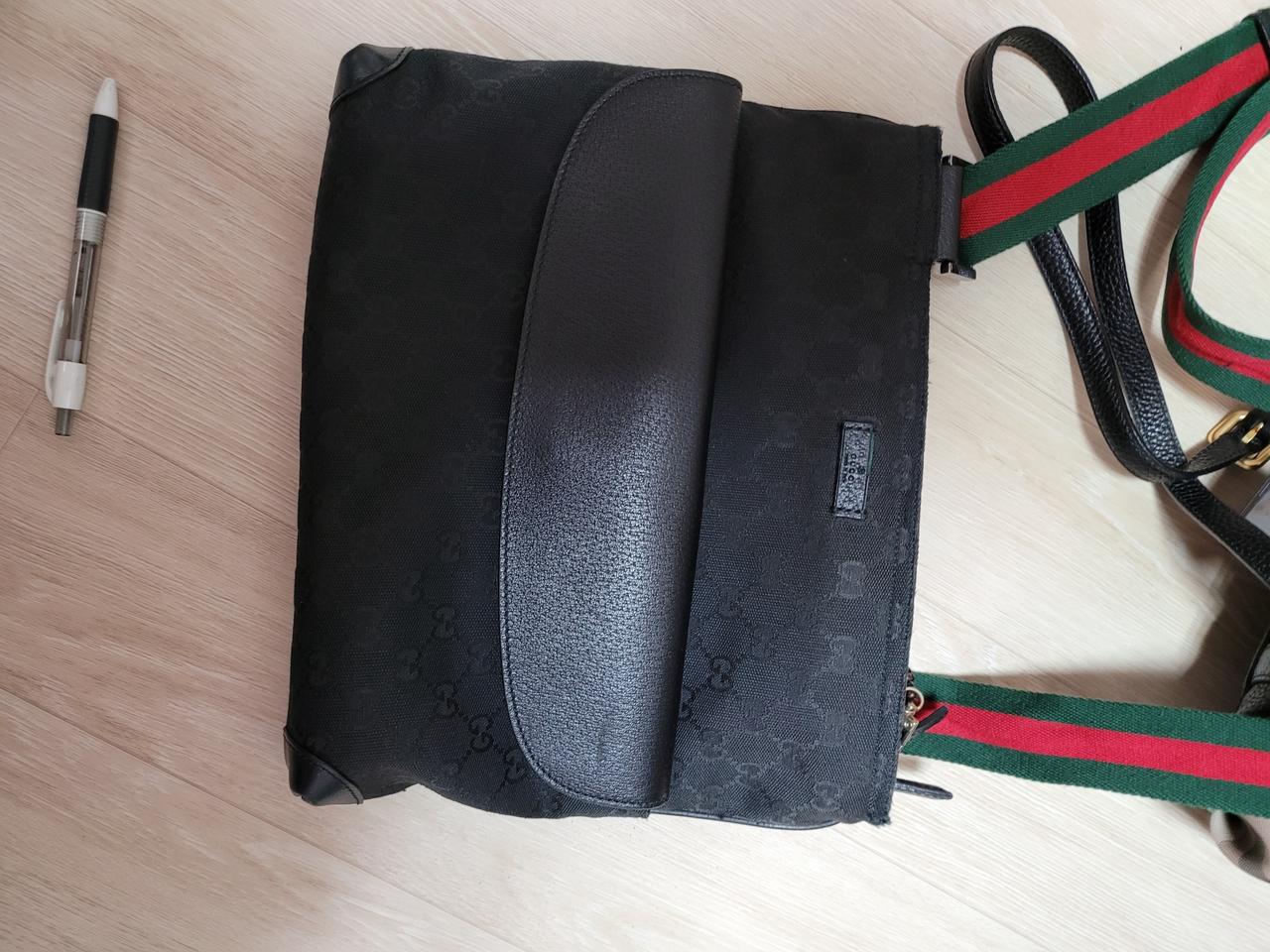 정품구찌크로스백