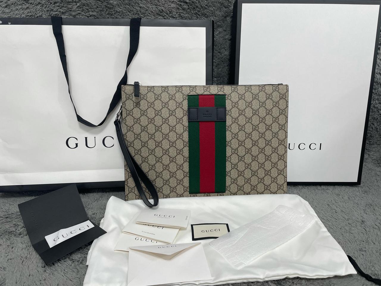 새상품)정품 구찌 수프림 스트랩 클러치