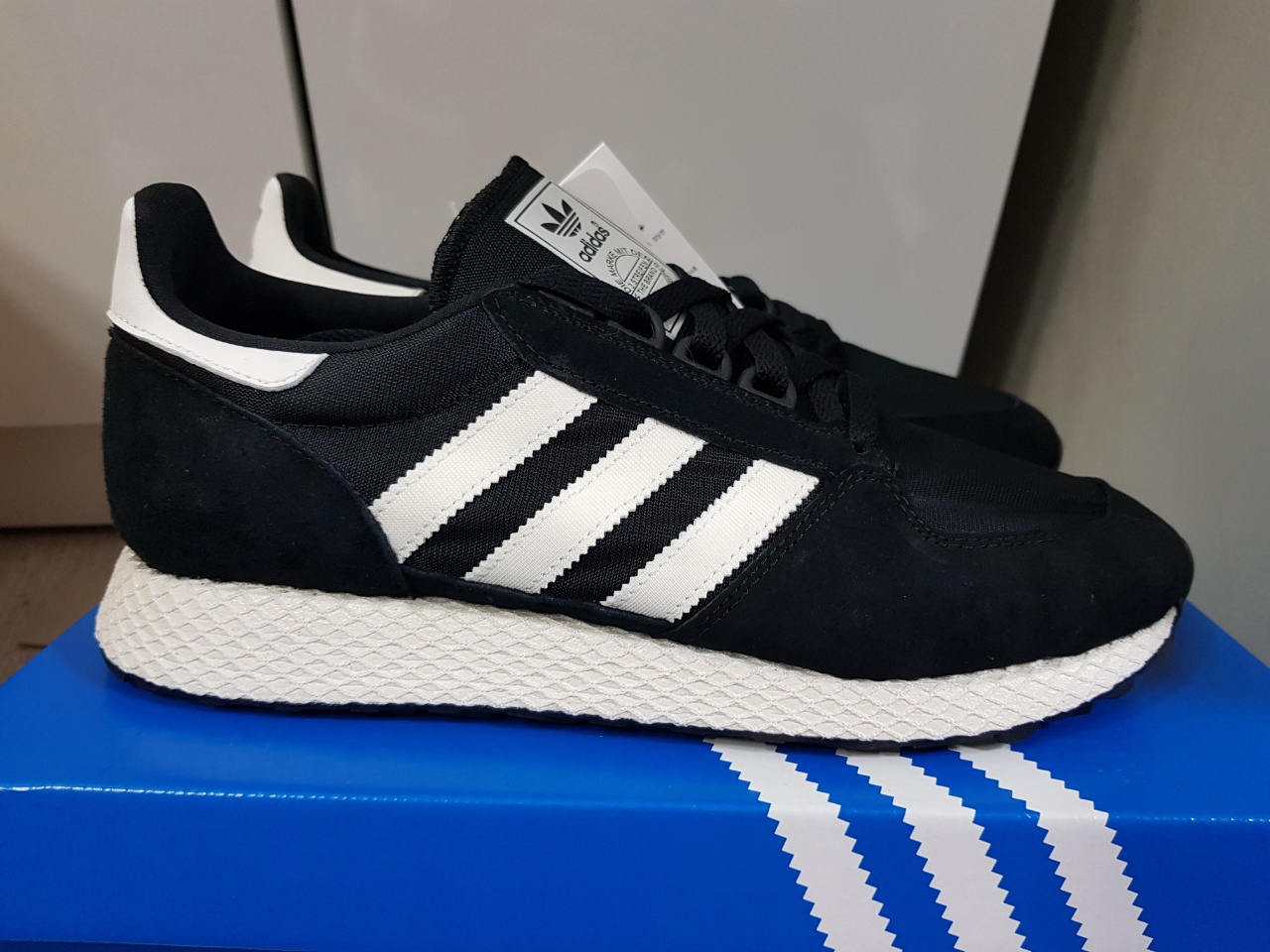 아디다스 운동화 270 새상품 정품 무료배송 절충불가