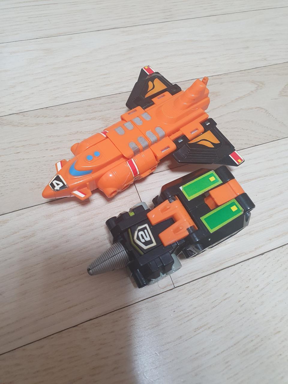 용자 파이버드(선가드)에 나오는 DX 아쿠아바론, 드릴바론 팝니다