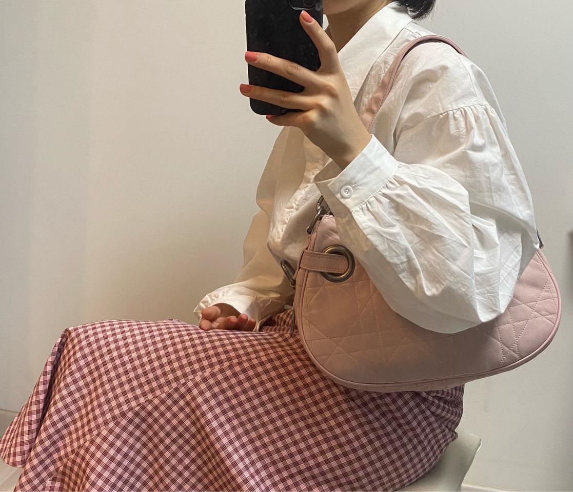 디올 까나쥬 숄더 베이비핑쿠