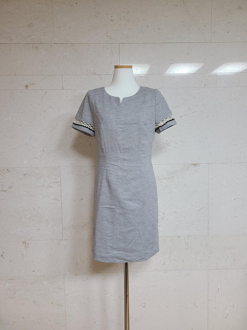 [새상품] 로엠 그레이 반팔 원피스 S사이즈 55 정가 79,900원