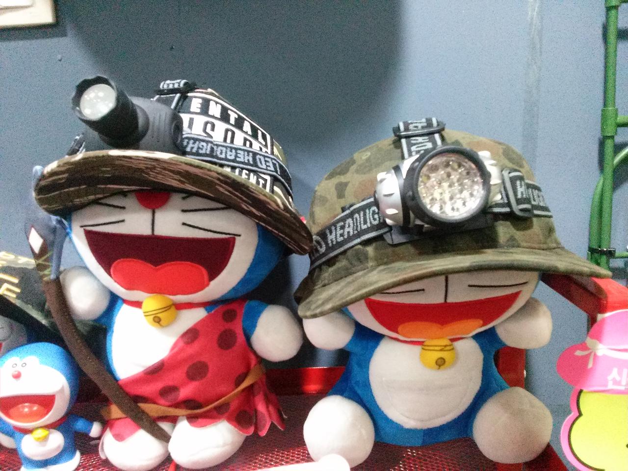 등산 낚시 자전거타기 용 LED 헤드랜턴 팝니다. 