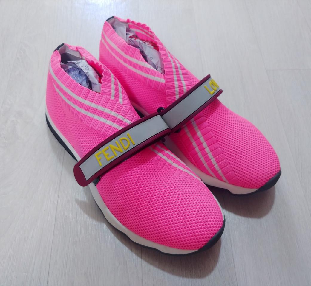 240 / FENDI (펜디) 정품 여성 러브 스니커즈 운동화