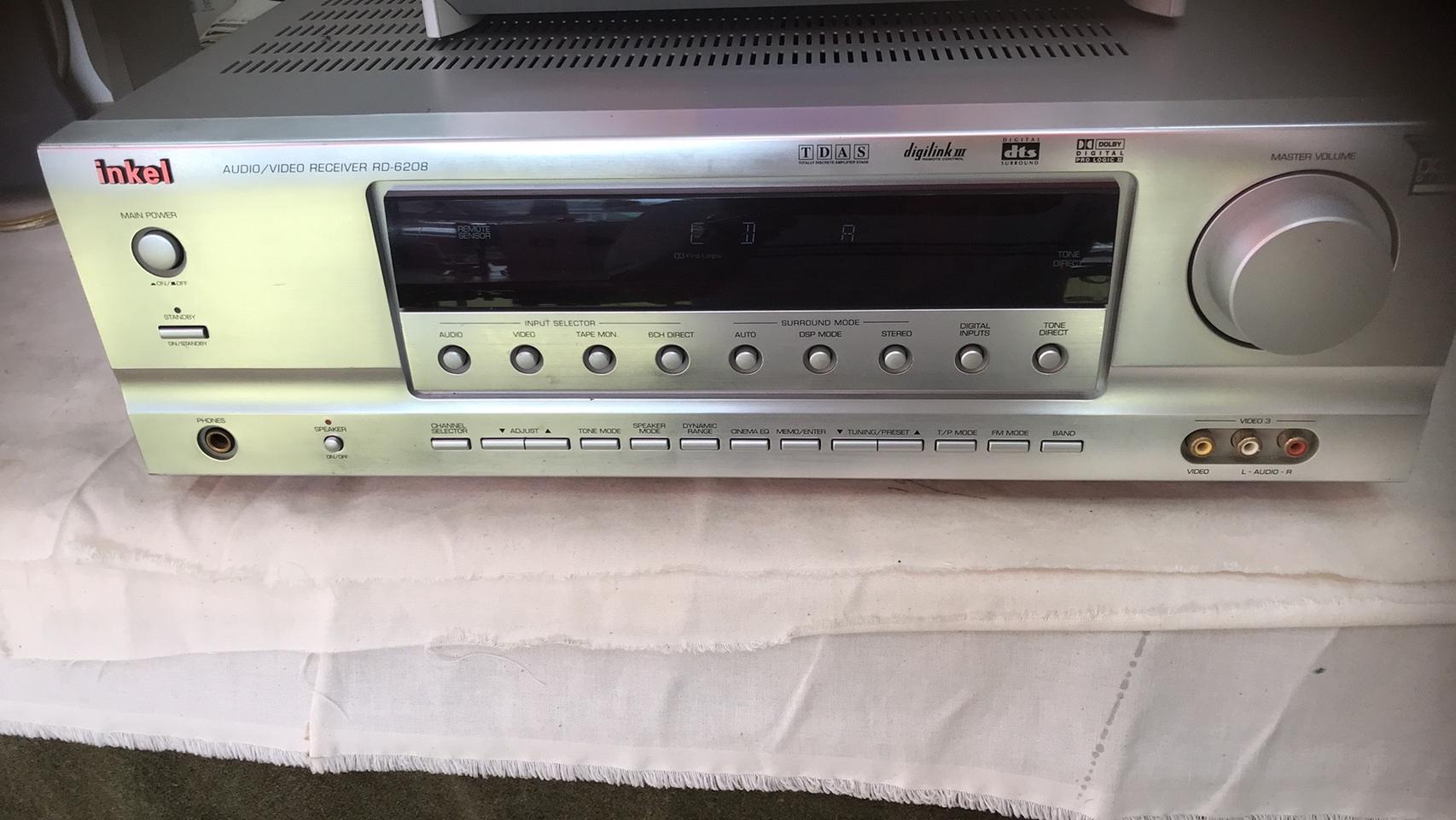 앰프 인켈.   소리 아주 좋습니다.   리모콘도 있습니다