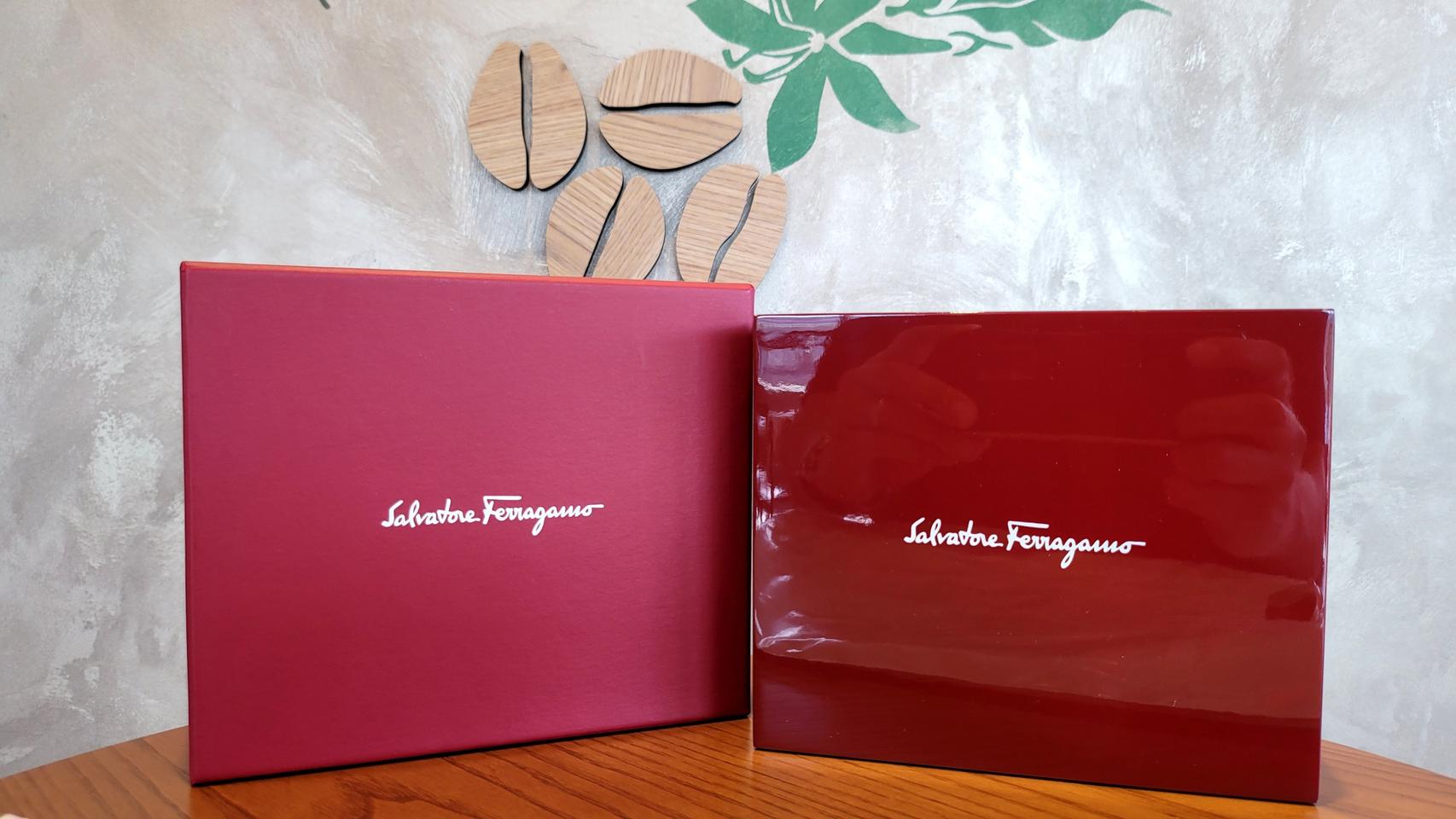 페레가모 간치니 시계 미사용 신품