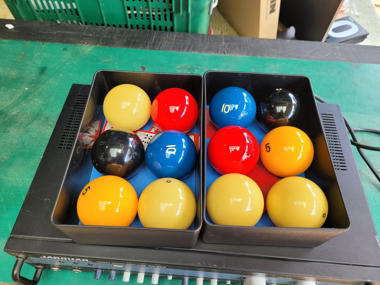 당구공 식스볼 신품급입니다