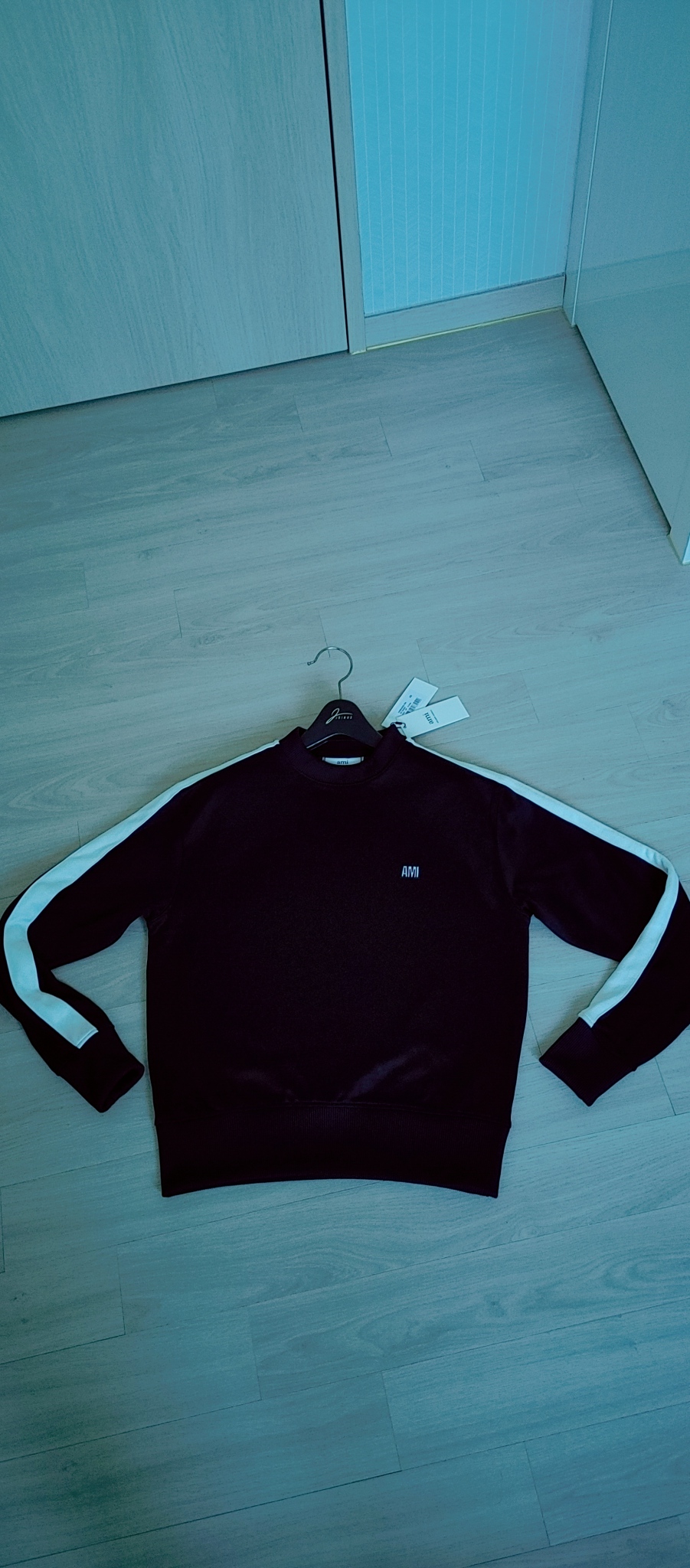 아미맨투맨티셔츠 긴팔 새상품 구찌 프라다 메종키츠네