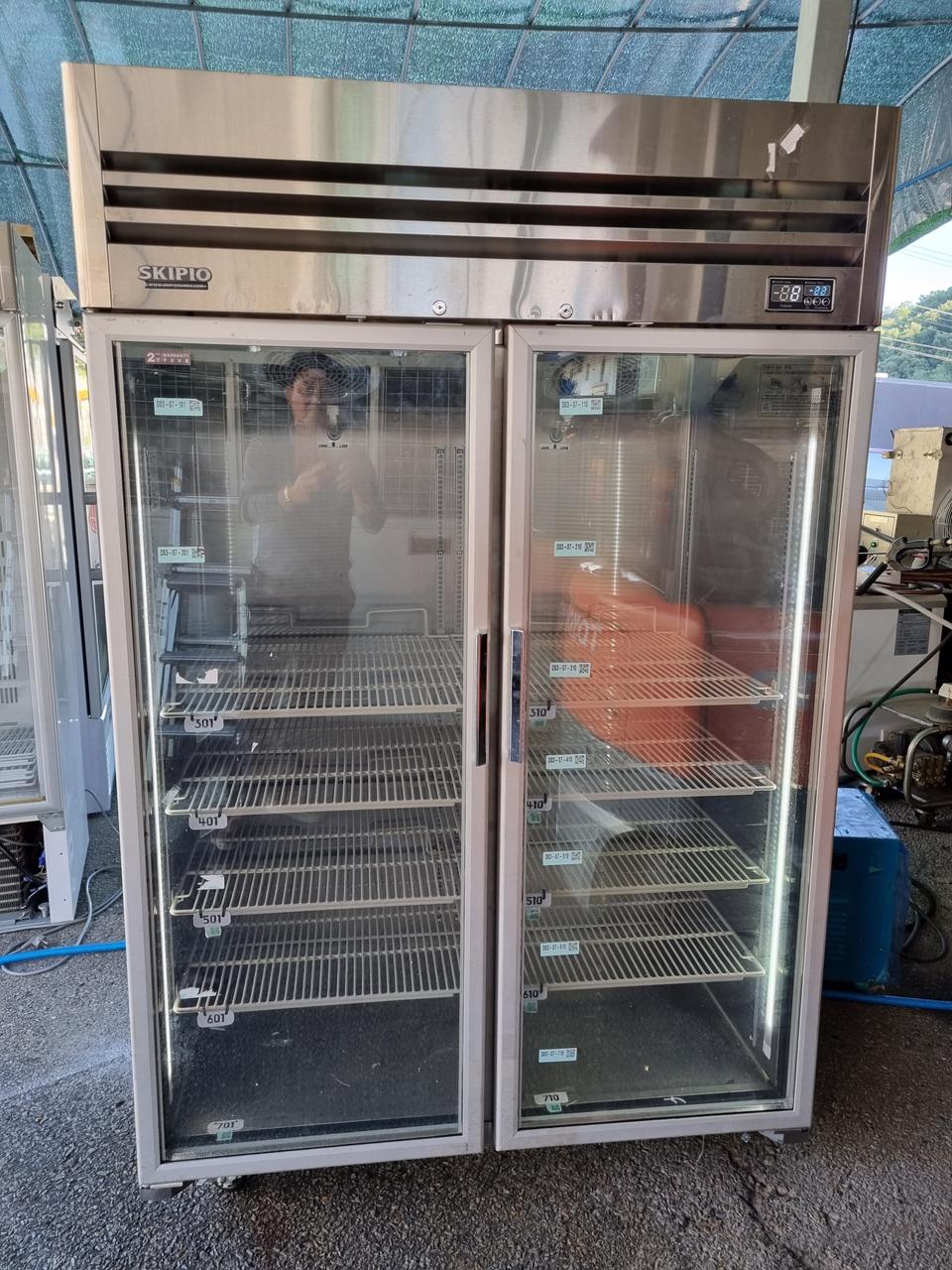 수직냉동고 투도아  2대판매합니다