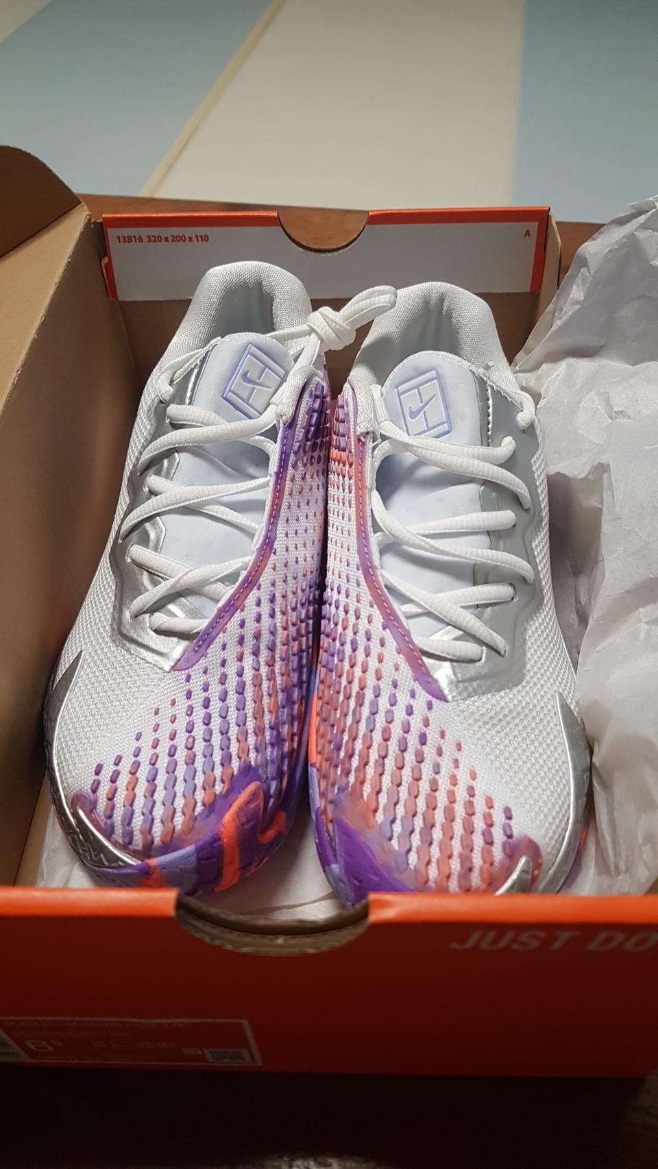 나이키 테니스화 케이지4 여성용 새상품 235