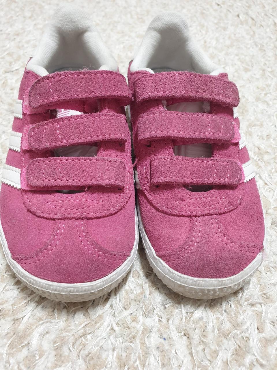 나이키 여아신발 유아운동화 150cm.택포 6000원.세탁완료