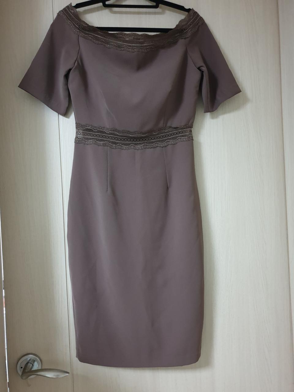 오픈숄더 미디원피스 66사이즈