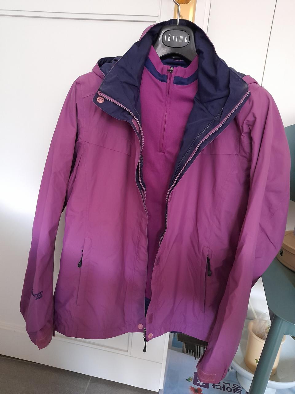 여 레드페이스90 점퍼랑 티