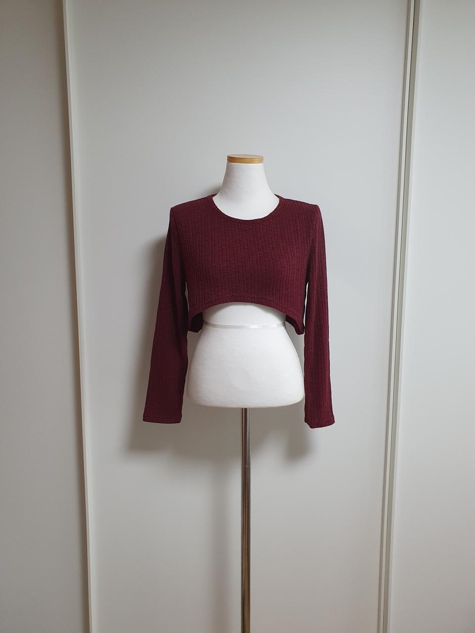 새상품) 앞뒤언발 완전 크롭 니트. 버건디