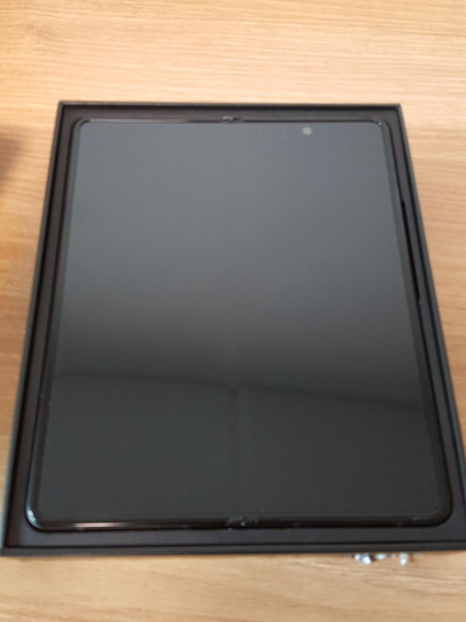 갤럭시폴드3 256g 풀박스 자급제