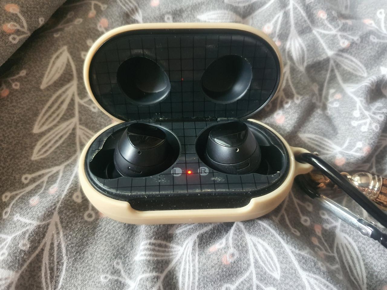 갤럭시 버즈 1세대 팔아요