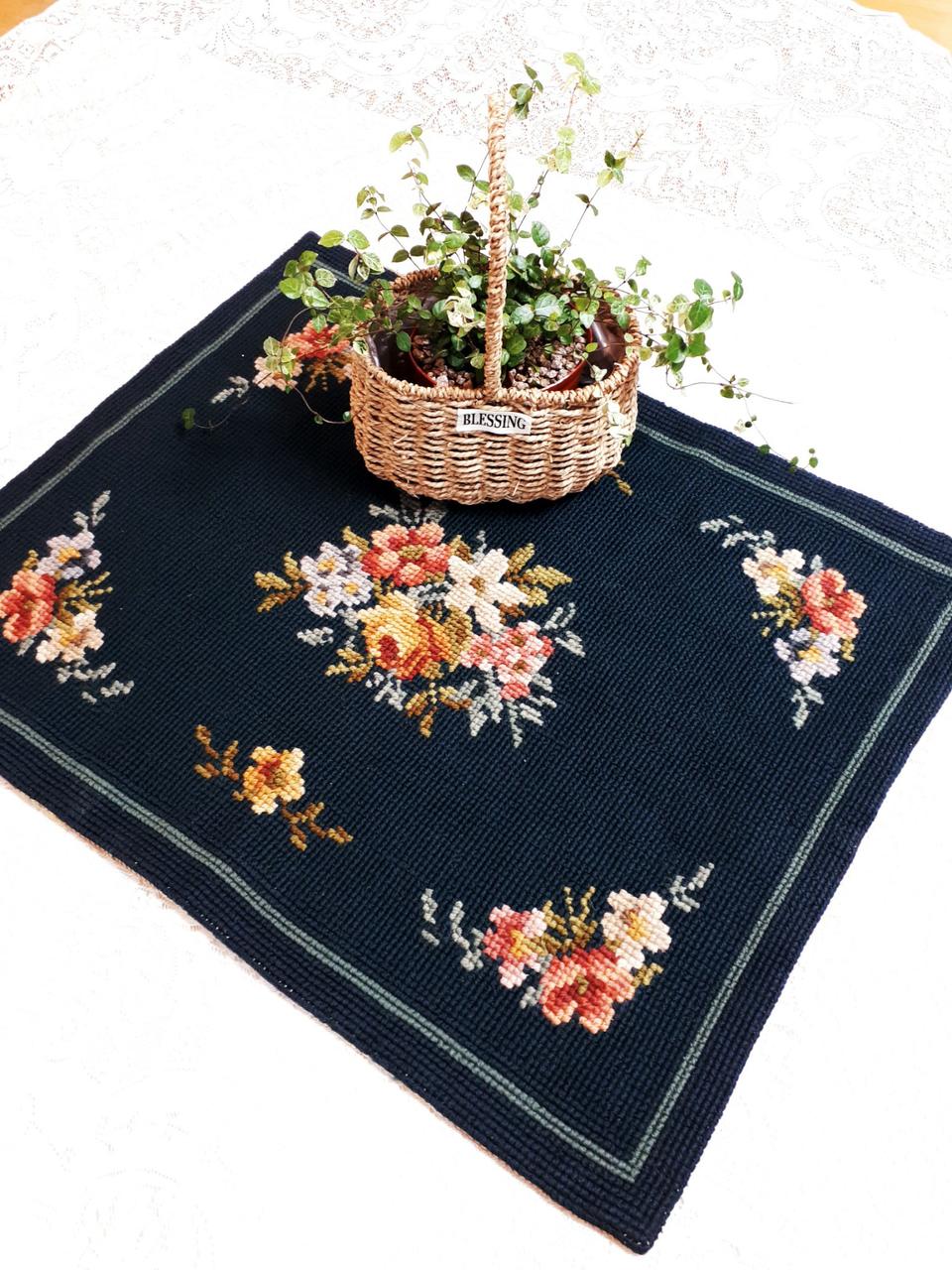 ❤유럽앤틱 니들자수 러그