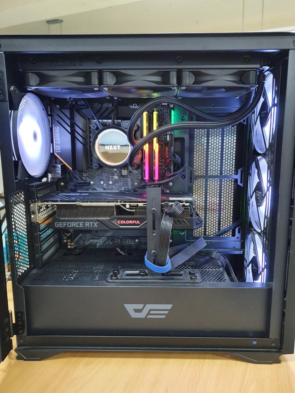 i7 10700k, 2070super, x73 컴퓨터 본체